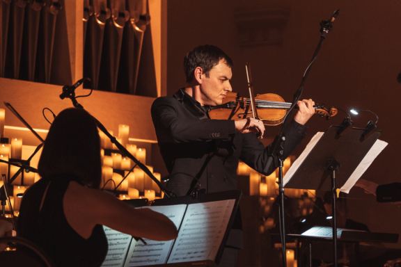 &Vcy;&iecy;&lcy;&icy;&kcy;&icy;&iecy; &khcy;&icy;&tcy;&ycy; &icy; 3000 &scy;&vcy;&iecy;&chcy;&iecy;&jcy;&period; Lumisfera&period; &Rcy;&ocy;&scy;&tcy;&ocy;&vcy;-&ncy;&acy;-&Dcy;&ocy;&ncy;&ucy;