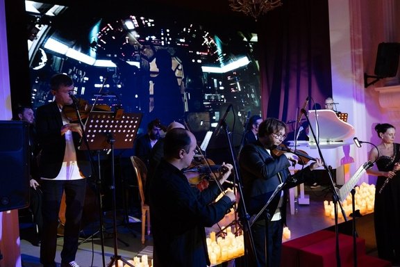 &Scy;&icy;&mcy;&fcy;&ocy;&ncy;&icy;&chcy;&iecy;&scy;&kcy;&ocy;&iecy; &shcy;&ocy;&ucy; &laquo;&Ncy;&ocy;&vcy;&ycy;&jcy; &gcy;&ocy;&dcy; &vcy; &KHcy;&ocy;&gcy;&vcy;&acy;&rcy;&tcy;&scy;&iecy;&colon; &vcy;&scy;&iecy;&lcy;&iecy;&ncy;&ncy;&acy;&yacy; &Gcy;&acy;&rcy;&rcy;&icy; &Pcy;&ocy;&tcy;&tcy;&iecy;&rcy;&acy; &vcy; &scy;&vcy;&iecy;&tcy;&iecy; 1000 &scy;&vcy;&iecy;&chcy;&iecy;&jcy;&raquo;