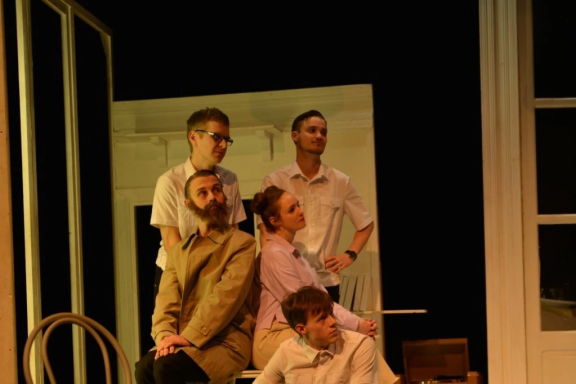 Спектакль «Дорогая Елена Сергеевна»