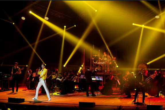 Queen&period; &SHcy;&ocy;&ucy; &laquo;&Bcy;&ocy;&gcy;&iecy;&mcy;&scy;&kcy;&acy;&yacy; &rcy;&acy;&pcy;&scy;&ocy;&dcy;&icy;&yacy;&raquo; &vcy; &scy;&ocy;&pcy;&rcy;&ocy;&vcy;&ocy;&zhcy;&dcy;&iecy;&ncy;&icy;&icy; &scy;&icy;&mcy;&fcy;&ocy;&ncy;&icy;&chcy;&iecy;&scy;&kcy;&ocy;&gcy;&ocy; &ocy;&rcy;&kcy;&iecy;&scy;&tcy;&rcy;&acy;