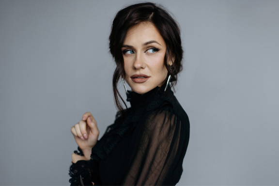 &Ocy;&lcy;&softcy;&gcy;&acy; &Mcy;&acy;&lcy;&acy;&shchcy;&iecy;&ncy;&kcy;&ocy;&period; Stand Up &Rcy;&ocy;&scy;&tcy;&ocy;&vcy;-&ncy;&acy;-&Dcy;&ocy;&ncy;&ucy;